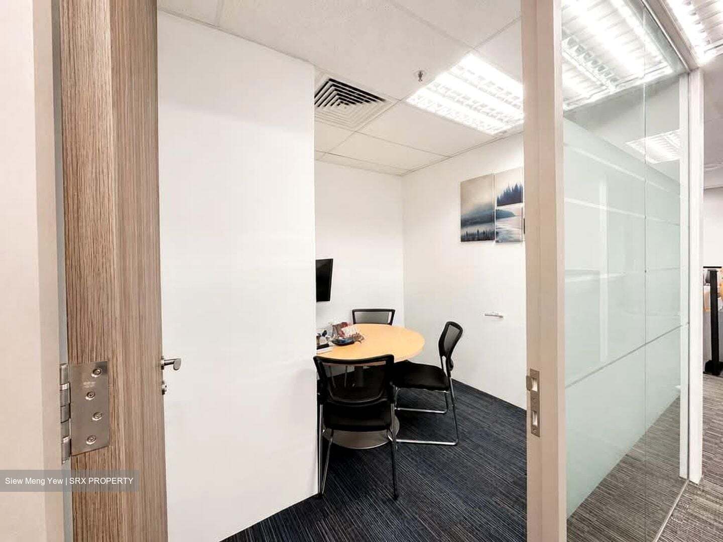 International Plaza (D2), Office #592843921